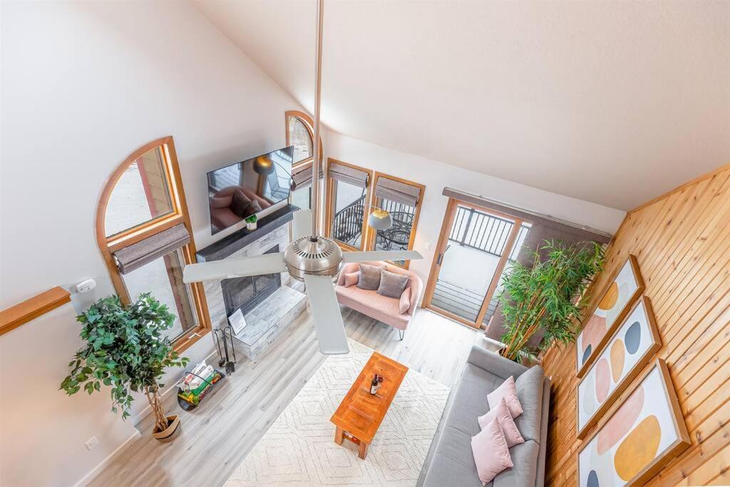 Peaceful 2-Bedroom Townhome Retreat W/Wooded View Galena Exteriör bild